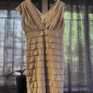 Beautiful size large dress 
Slightly used in perfect conditions